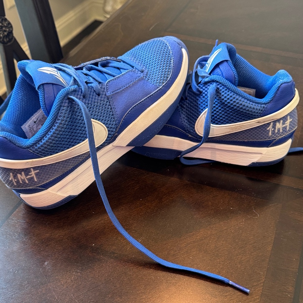 Blue Nike Basketball Shoes size 6